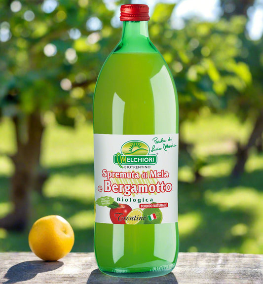 Succo di mela e fiori di bergamotto